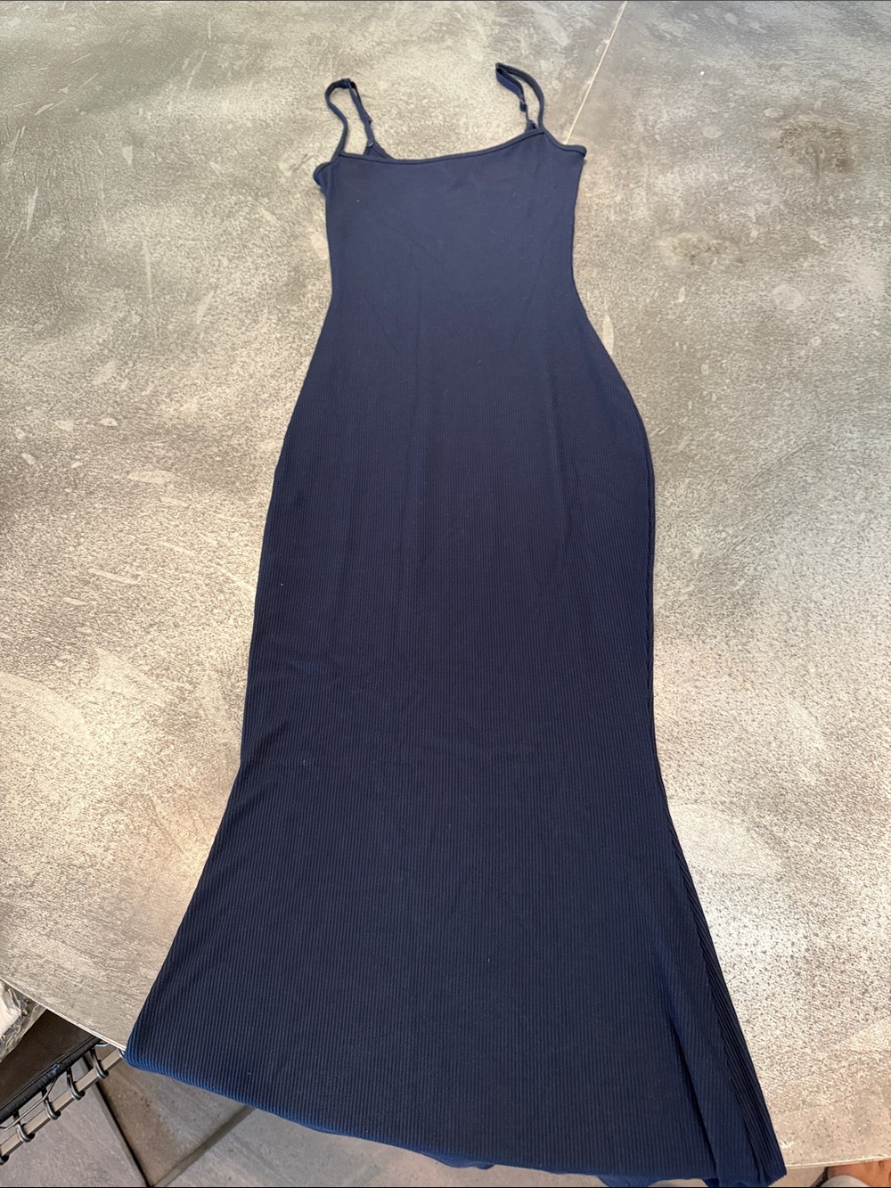 Sleek Black Ribbed Slip Dress with Spaghetti Straps